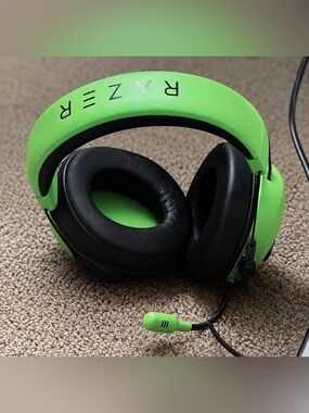 Razer Blackshark V2X Gaming Headset(green)Memory Foam Cushion 7.1 Surround Sound
